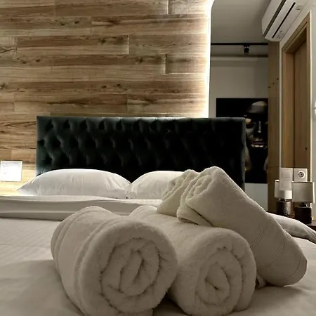 Appartement Ethra 4 *