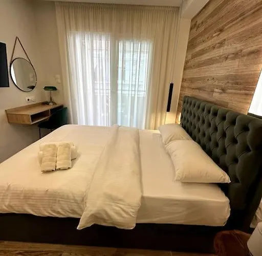 Apartament Ethra 4 *